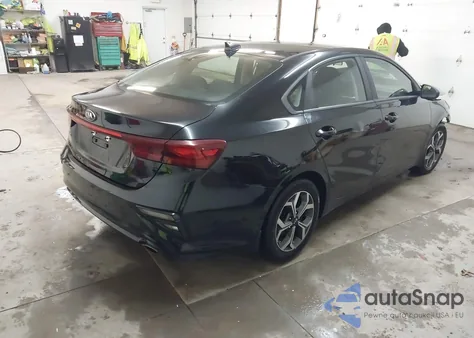 2019 Kia Forte Lxs z USA, uszkodzony, nr VIN 3KPF24AD1KE133874